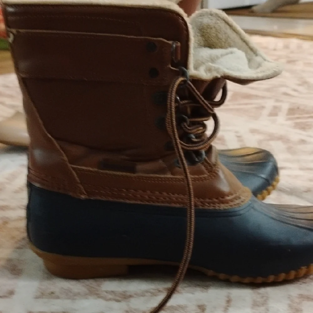 JBU Women's Two-Tone Winter Boots